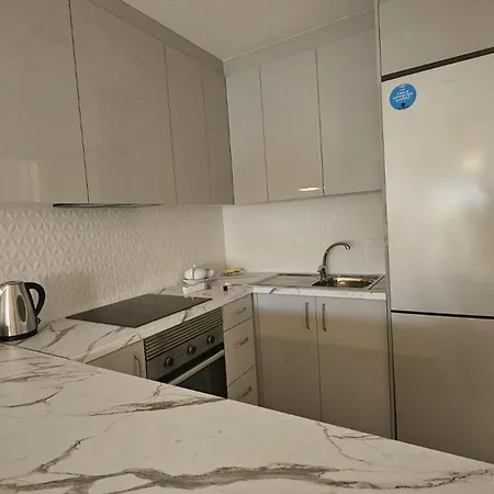 Daire Residencial Chayofa, 1 *